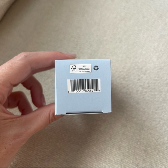 First Aid Beauty Ultra Repair Face Moisturizer with SPF 30 Sunscreen - Picture 10 of 14